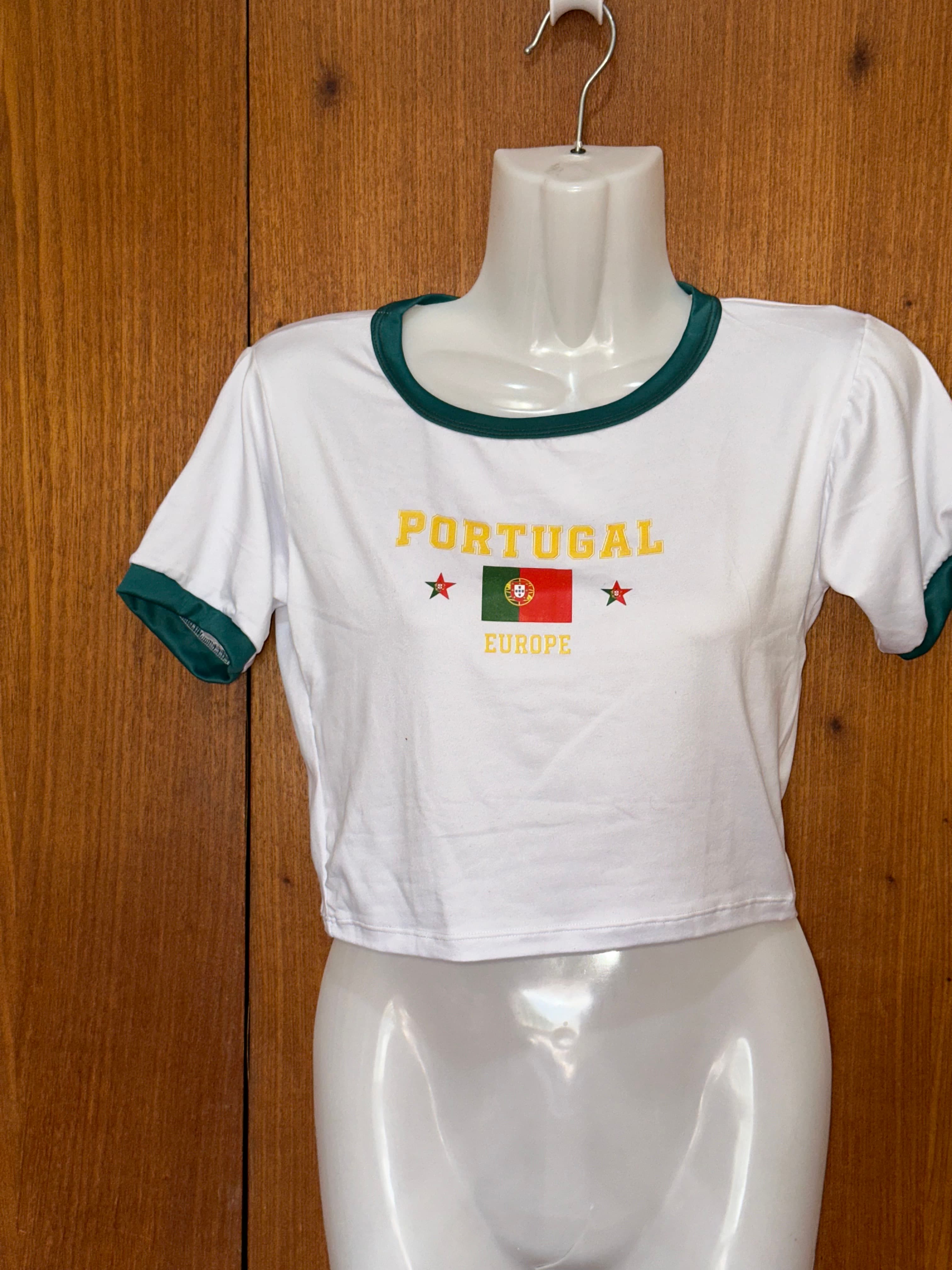 Croptop Portugal Blanca Cuello Verde